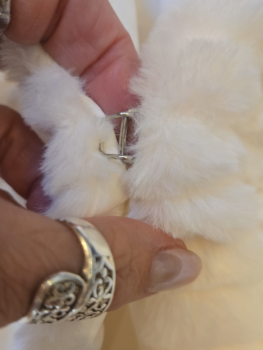 Betsey Johnson Creamy Ivory Faux Fur Cropped Jacket - Picture 5 of 10